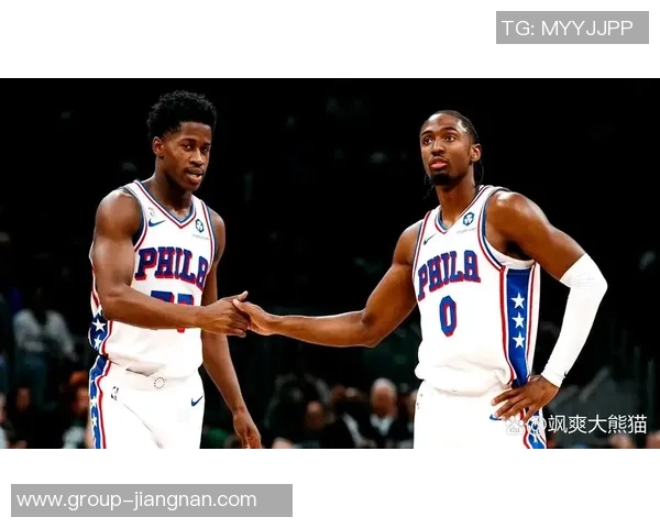 埃奇库姆表现出色四记三分助球队获胜贡献14分6篮板4助攻正负值11成为首发最高